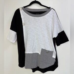 Neon Buddha Black White Gray Women's Lagenlook Shirt Top. Size M